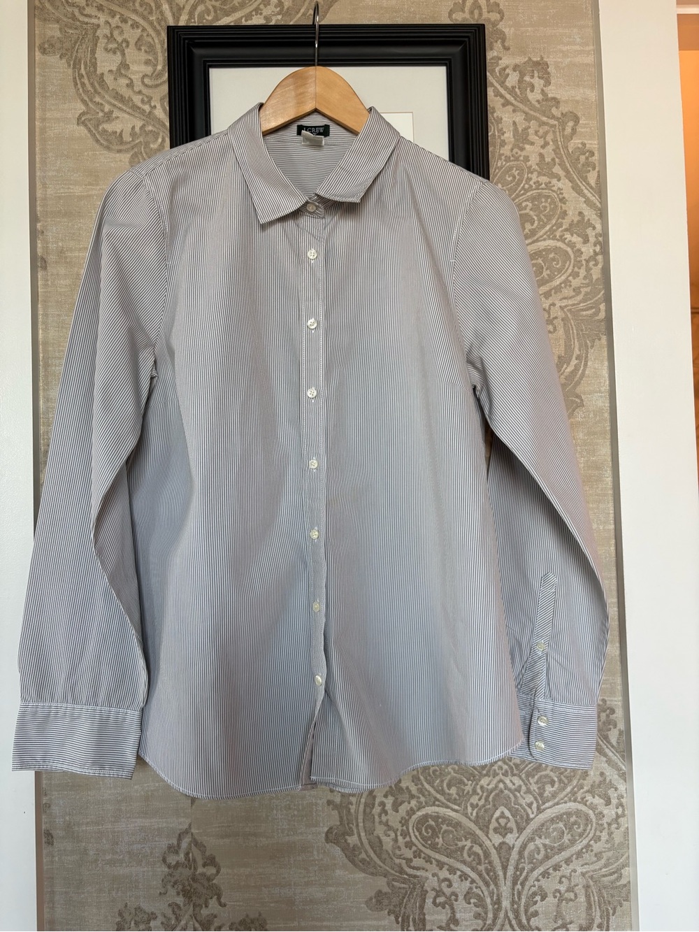J.Crew Women’s Gray Striped Button down Shirt Size: Large